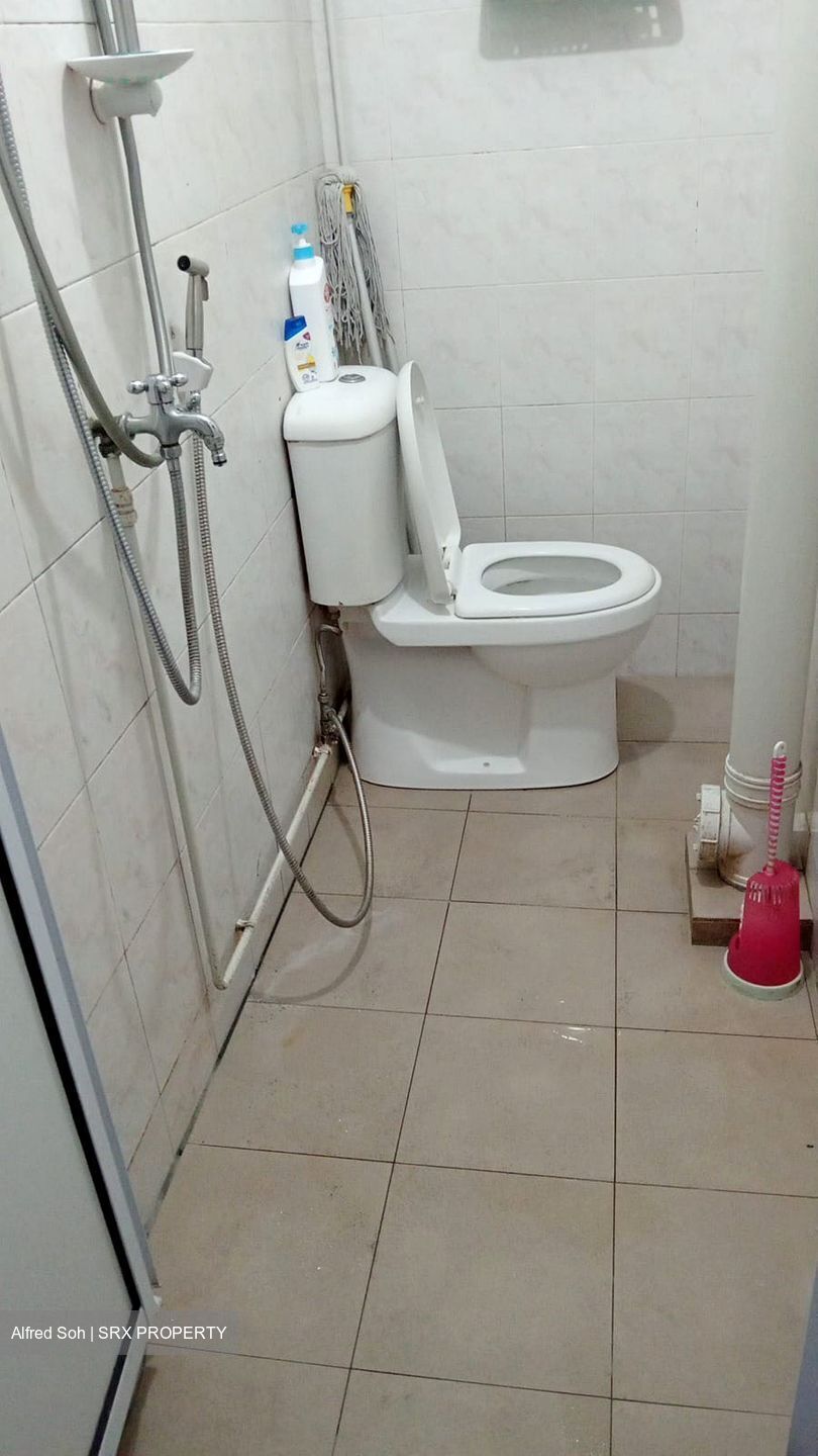 Blk 98 Crescent View (Queenstown), HDB 3 Rooms #503903451